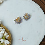 Neer Studs