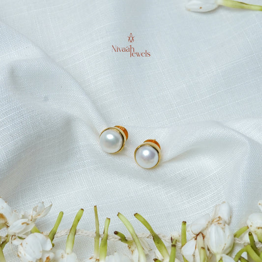 Zuri Pearl Studs